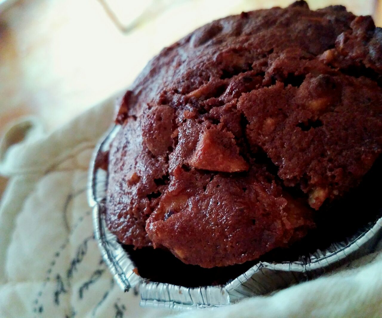 Muffin al cacao con mele e mandorle