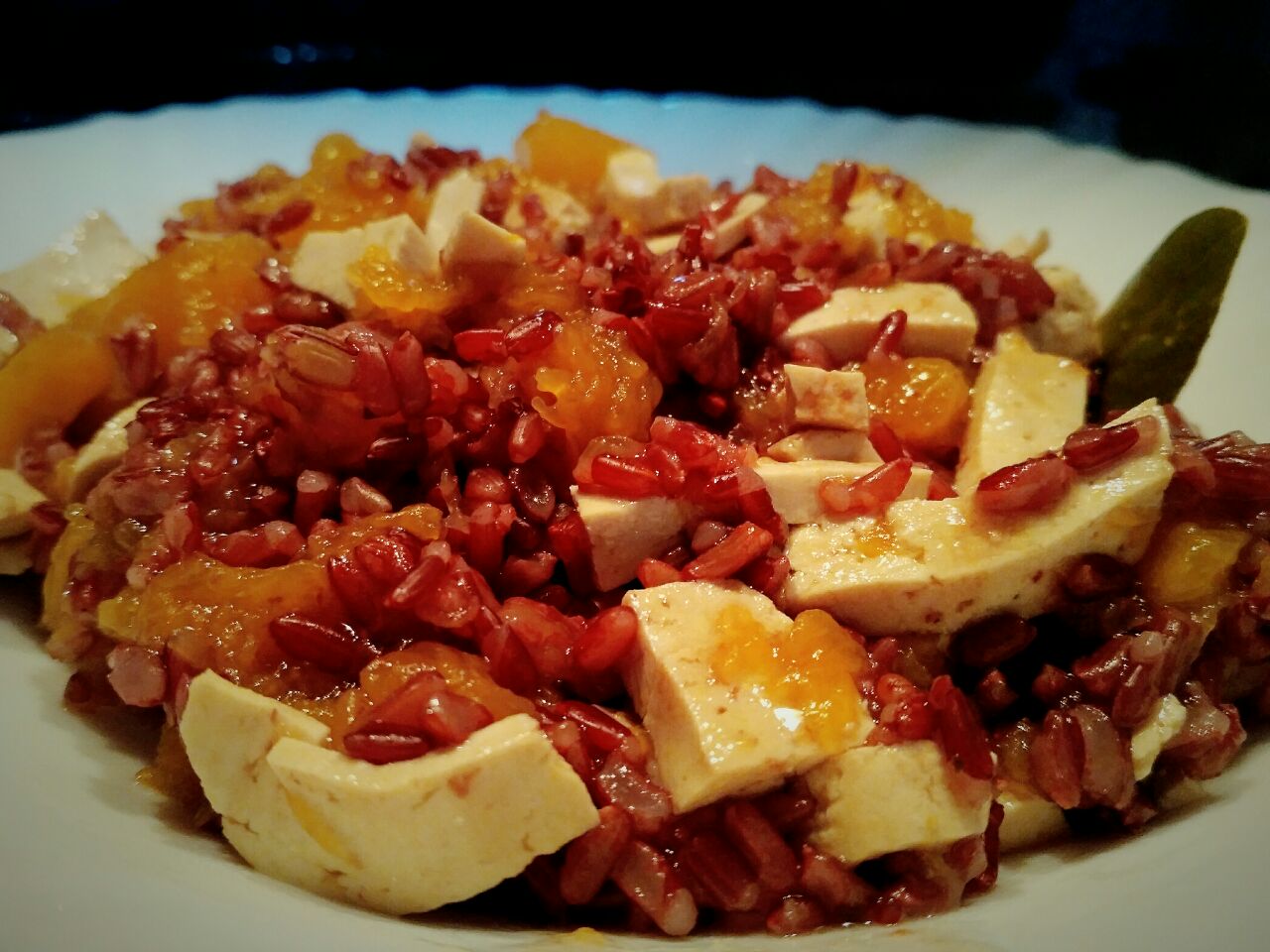 Riso rosso integrale con zucca e tofu