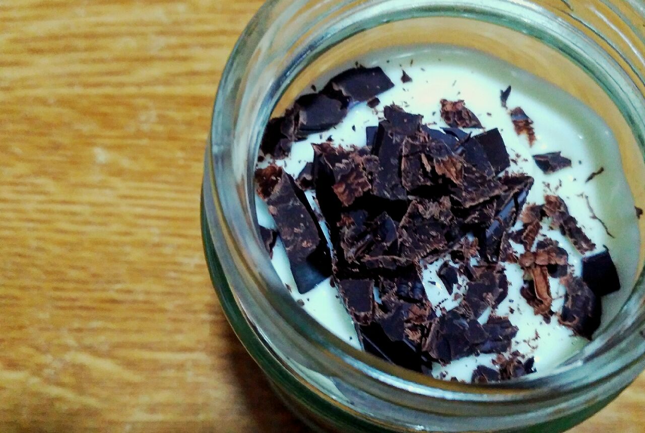 Yogurt, avocado e cioccolato fondente
