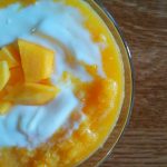 Dessert light: yogurt con mousse di mango e zenzero fresco!