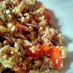 Piatti unici primaverili: cous cous con carote, semi di girasole e tonno!