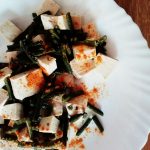 Insalate estive: di tofu con fagiolini e alla curcuma!