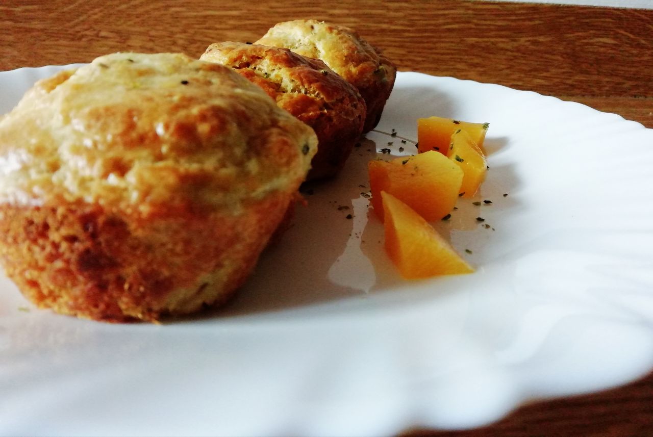 Antipasti economici senza formaggio e senza burro: muffin salati con zucca tonno e capperi!