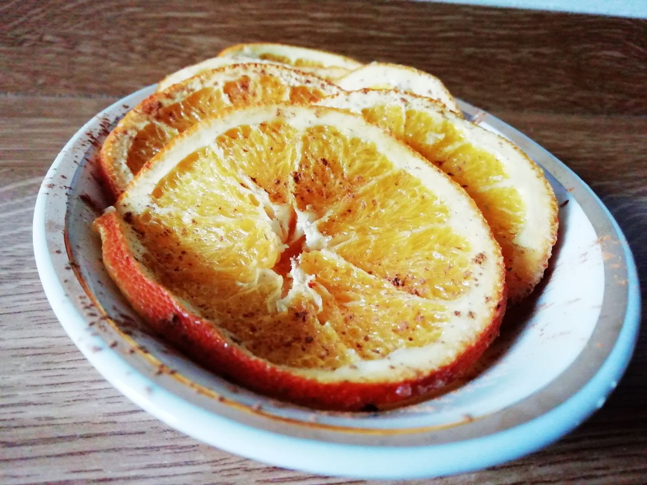 Ricette a base di frutta senza glutine: chips di arance con zucchero di canna e cannella!