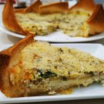 Antipasti economici senza burro e senza formaggio: torta di tramezzini con zucchine e tonno!