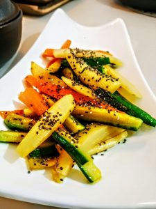 Contorni semplici ed economici senza burro e senza formaggio: verdure croccanti in padella con olio evo e semi di Chia! 