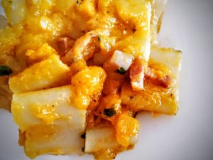 Primi piatti senza burro e senza formaggio: mezzi paccheri con zucca trifolata e pancetta 