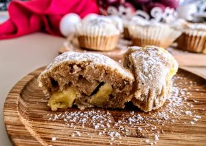 Muffin alle mele con miele semi di lino e olio di semi di girasole altoleico bio