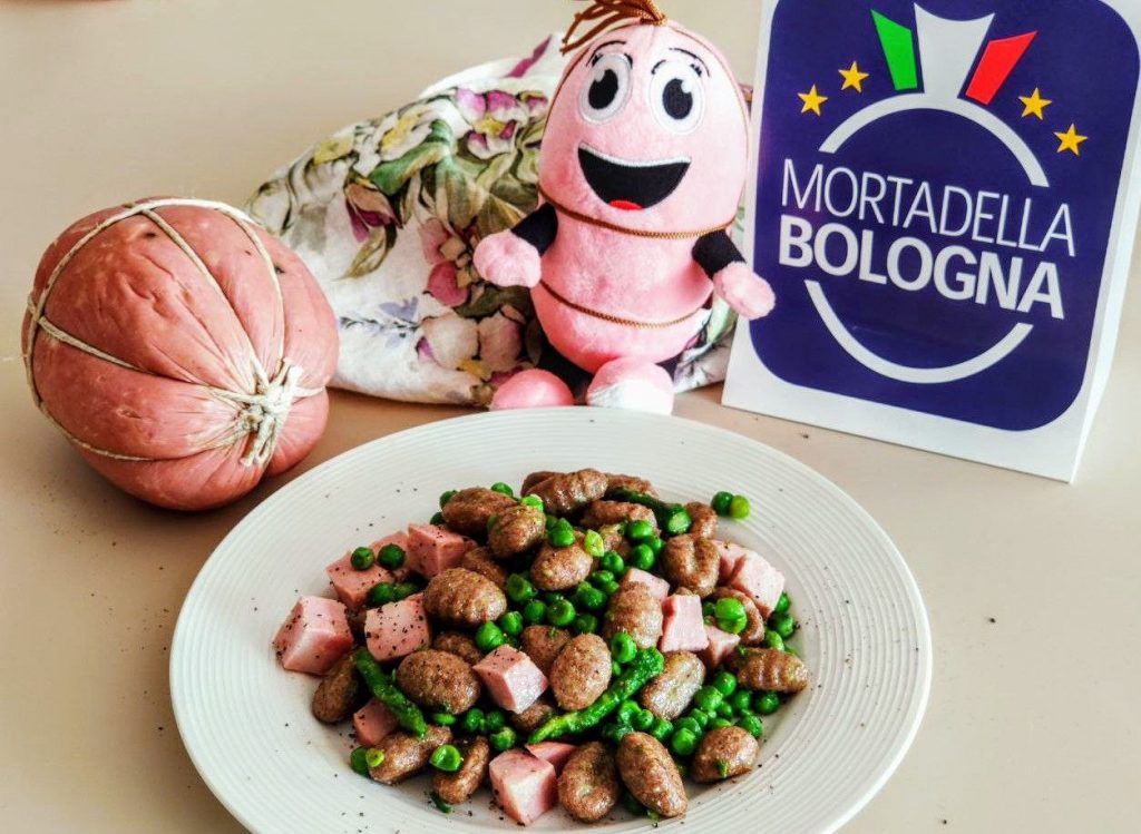 Pasta con Mortadella Bologna IGP Piselli e Asparagi