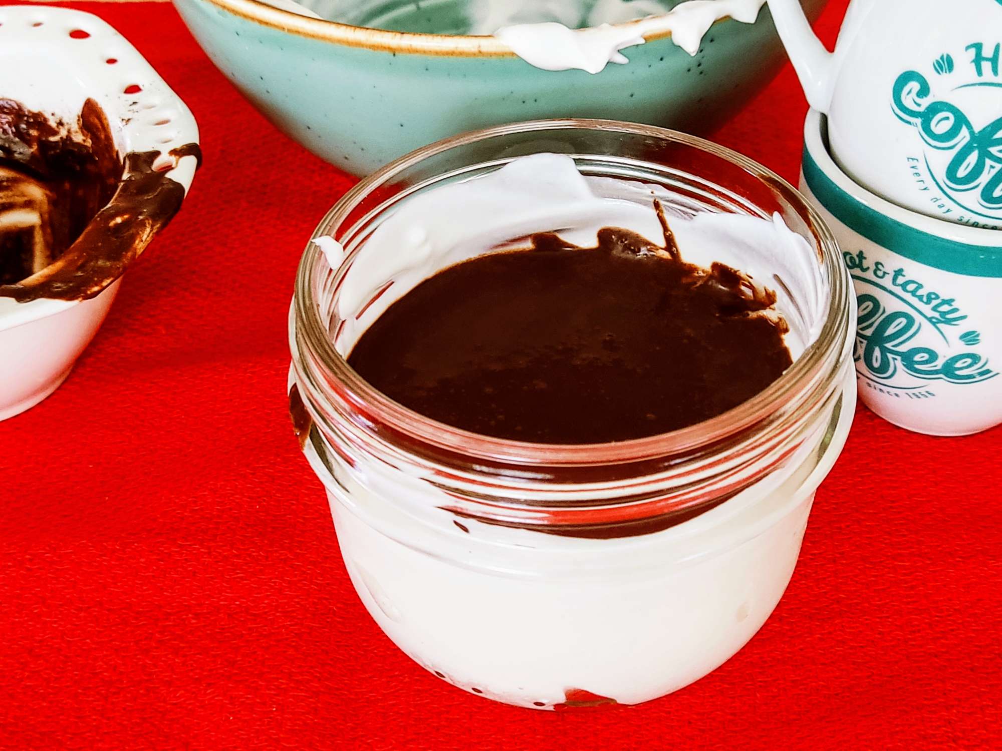 Dessert light con yogurt greco formaggio spalmabile e cremina al cacao