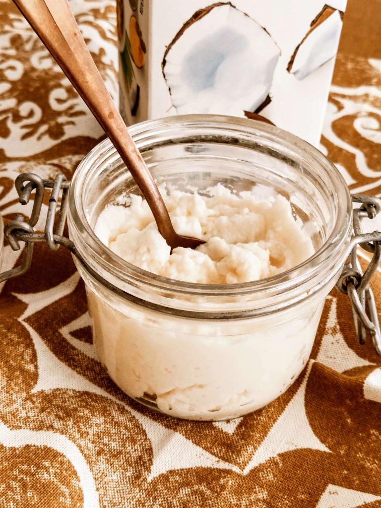 Crema al latte di cocco con albumi d’uovo senza glutine e senza lattosio