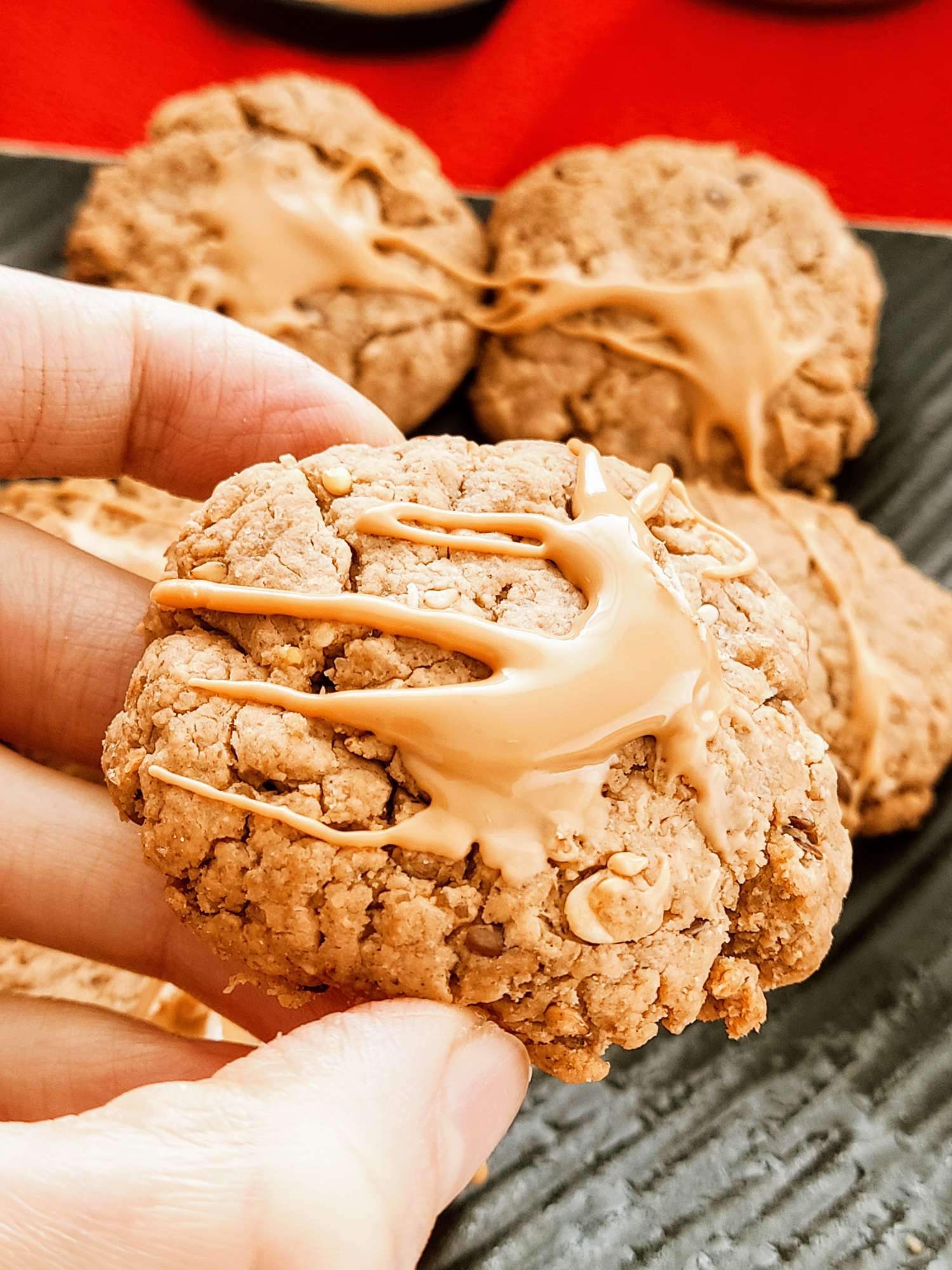 Biscotti vegani con crema 100% arachidi in friggitrice ad aria