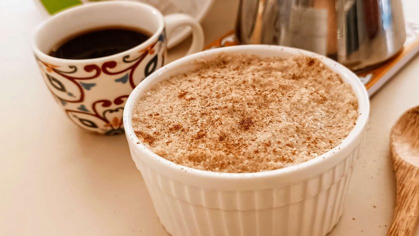 Porridge veloce con ricotta e caffè