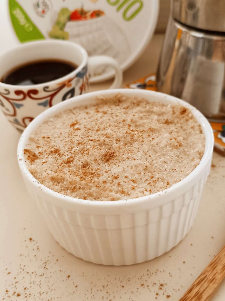 Porridge veloce con ricotta e caffè