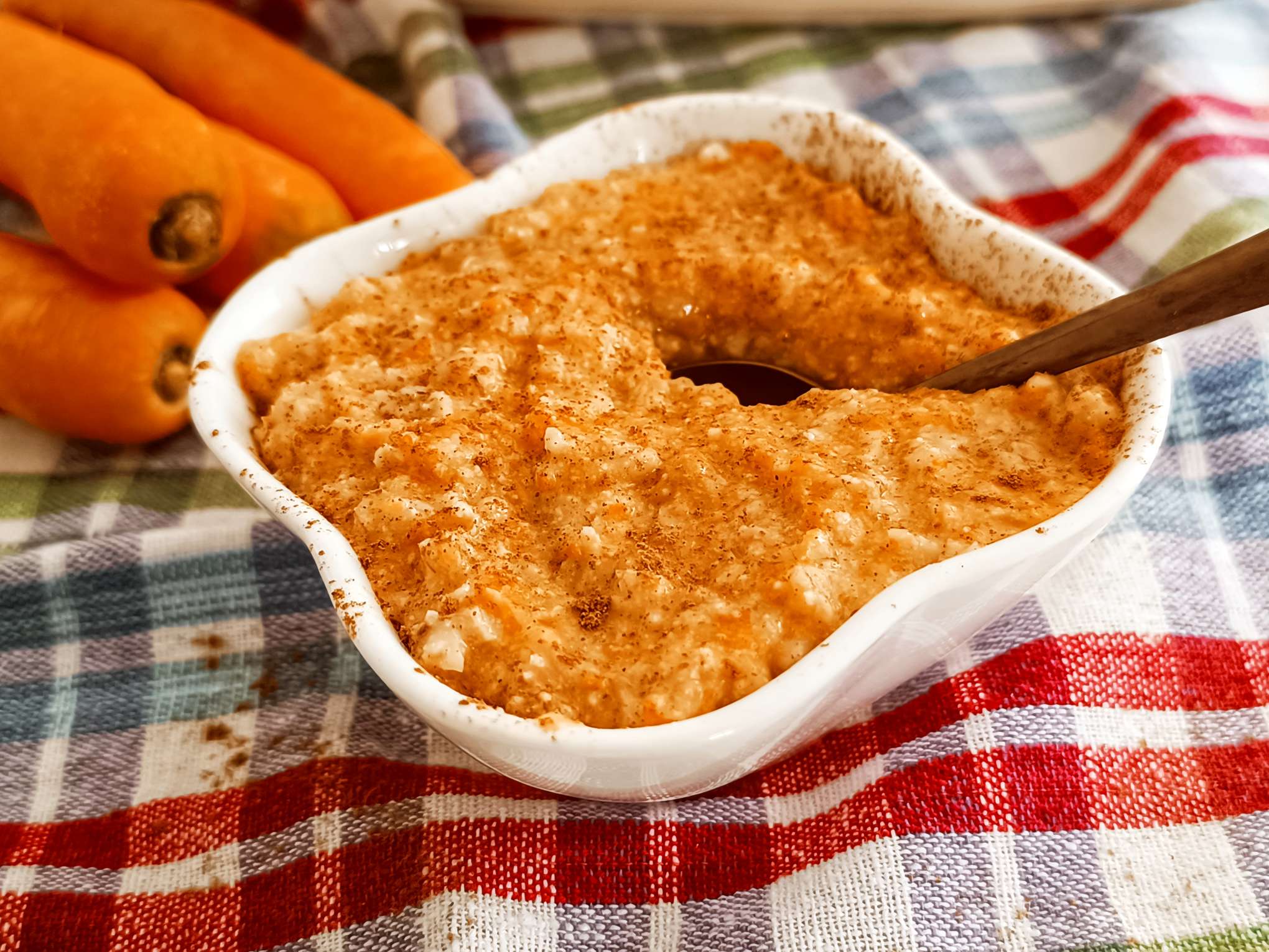 Porridge vegano alla carota semplice e veloce