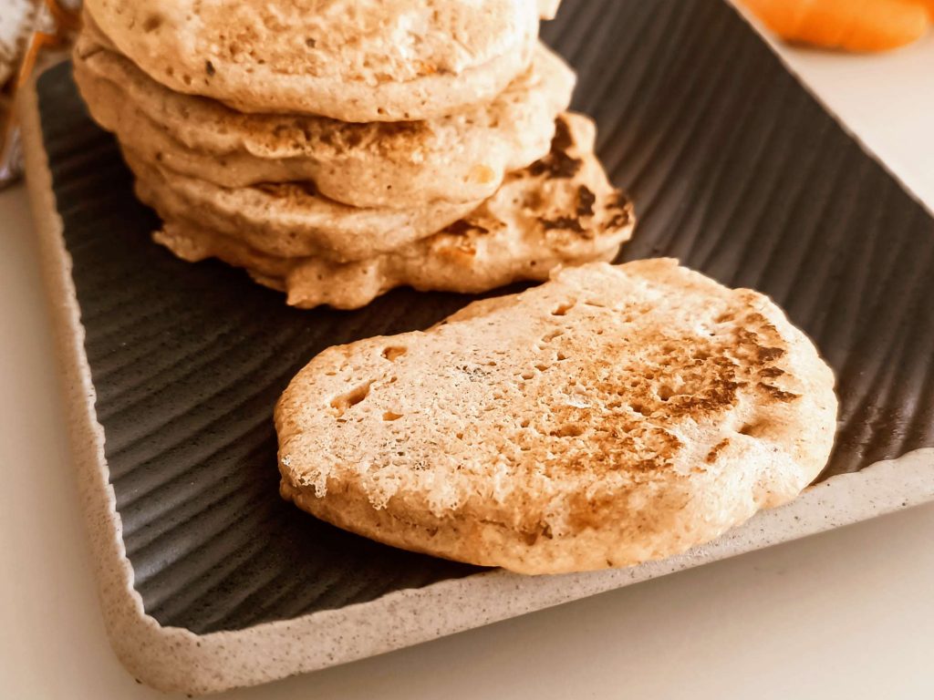 Pancakes Salati di Carote Vegan con Farina di Farro Integrale