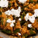 Quinoa con Crema di Zucca, Rucola e Fiocchi di Latte: Un Piatto Salutare e Delizioso