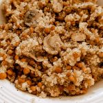 Quinoa funghi e lenticchie