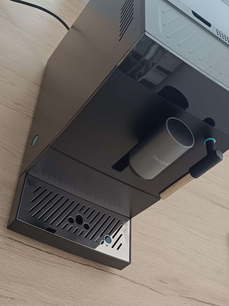 Cecotec Macchina del caffè superautomatica Cremmaet Compact Steam: la mia recensione