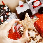 Biscotti di Natale Ricotta e Gocce di Cioccolato Fondente