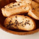Crostini di pane con semi di lino in Friggitrice ad aria