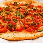 Non Pizza di Lenticchie Rosse Decorticate con Pomodorini